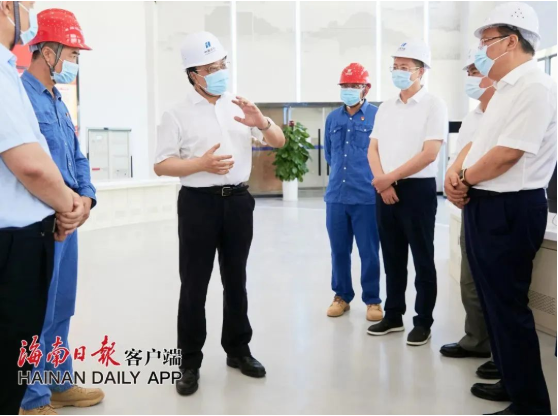 歡迎海南省省委常委，省委副書記，省長馮飛蒞臨馳大幕墻公司承接的洋浦華能幕墻項目視察